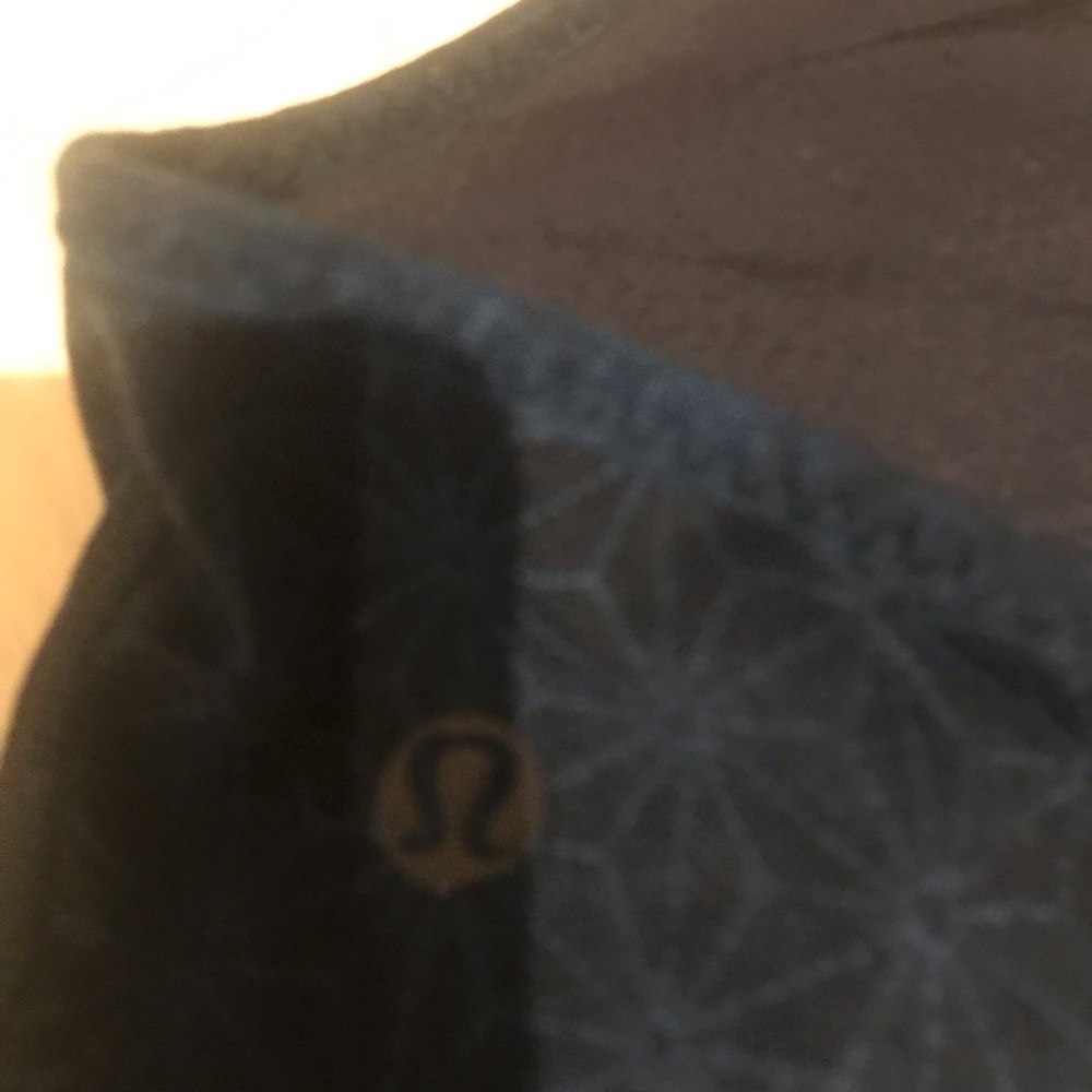 lululemon athletica Dark Racerback Tank Top​​ - Picture 2 of 3